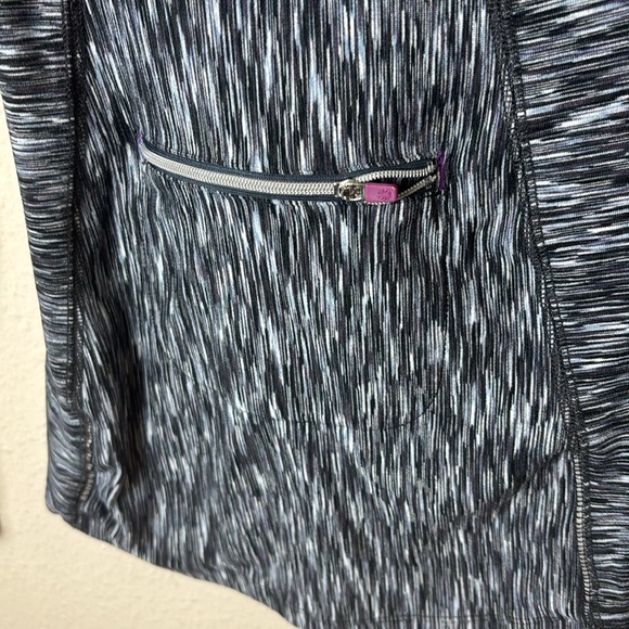 Athleta 1/4 zip Black White Space Dye Pull Over Activewear Long-Sleeve Size XXS - Picture 9 of 9